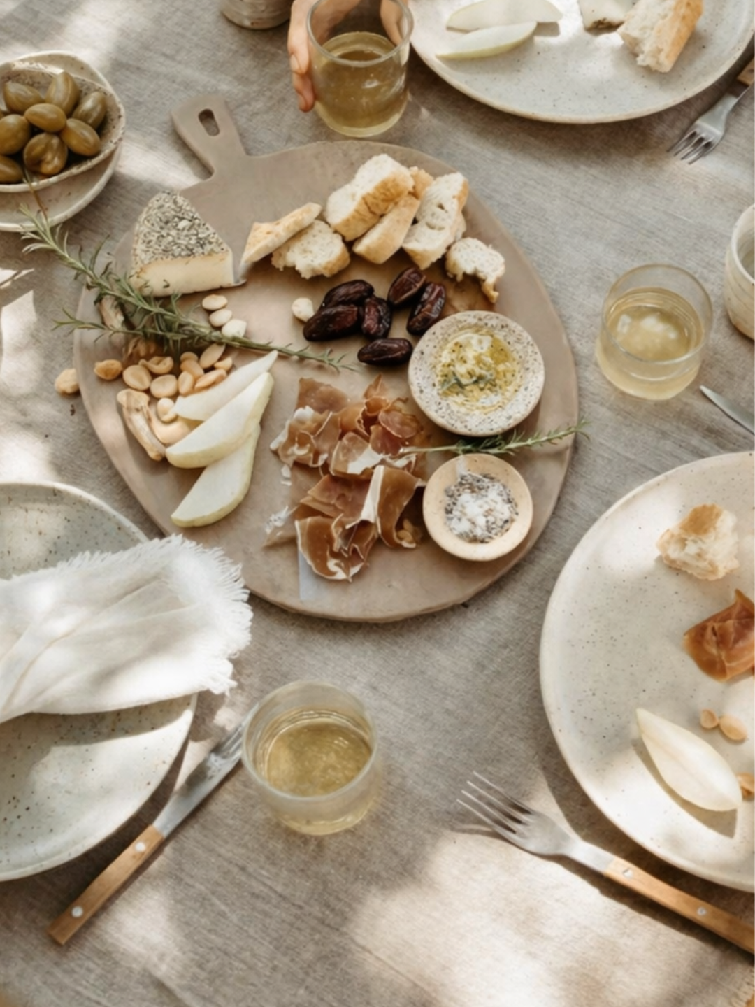 How to Style a Spring Table That Feels Effortless