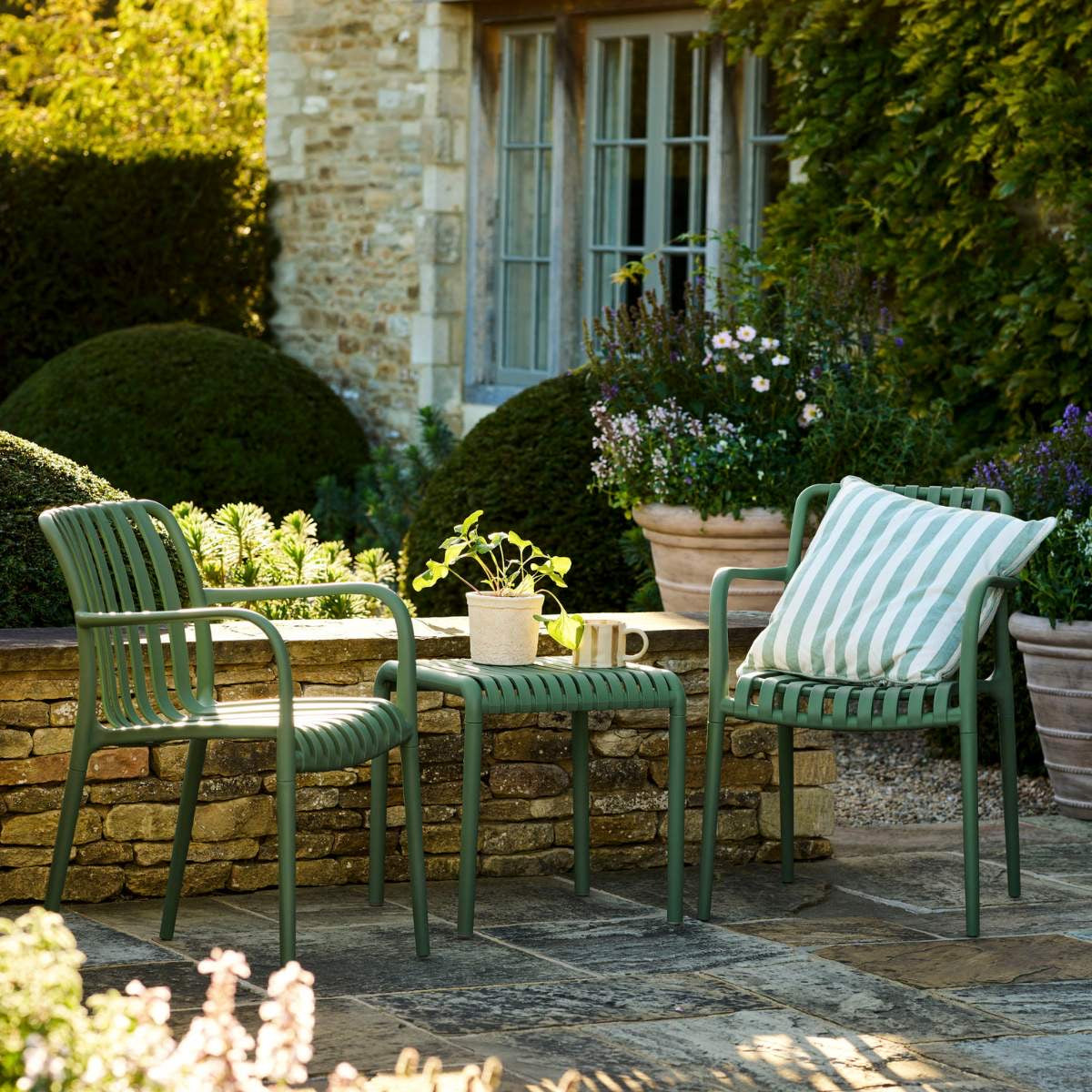 Garden Trading Outdoor Furniture: Timeless Design for Everyday Garden Living