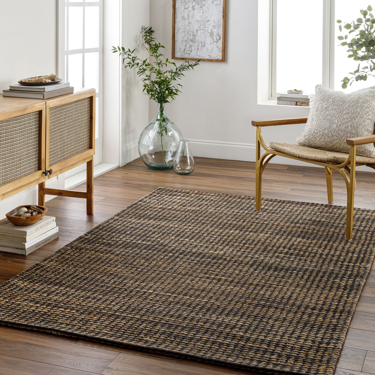 How to Make a Small Room Look Bigger: 18 Interior Designer Tricks That Really Work