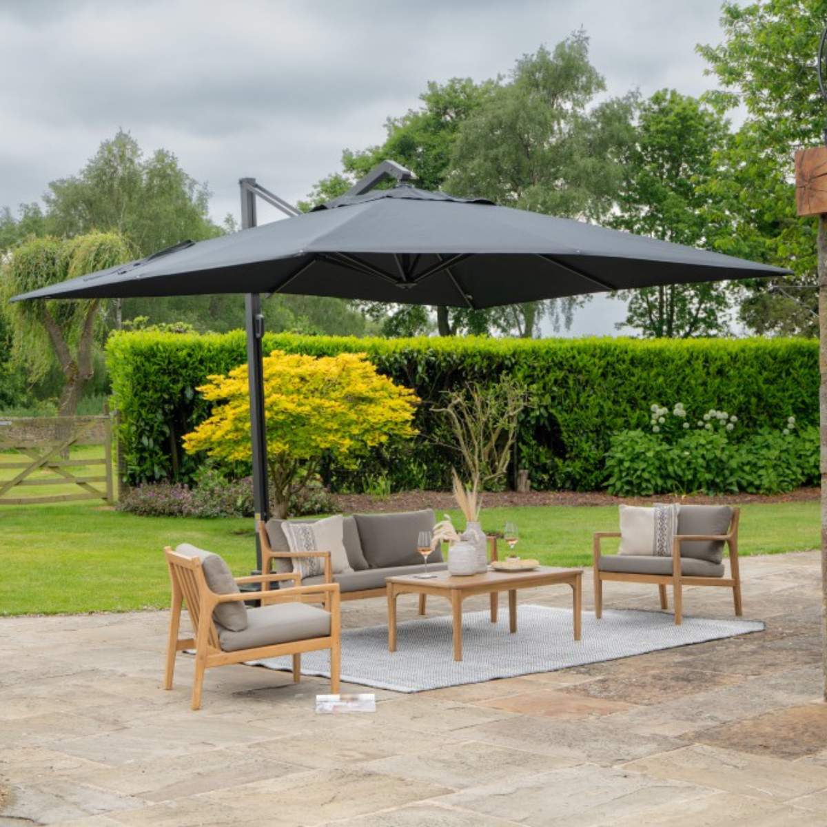 Beau&Co Challenger T2 3m Square Anthracite Free Arm Parasol