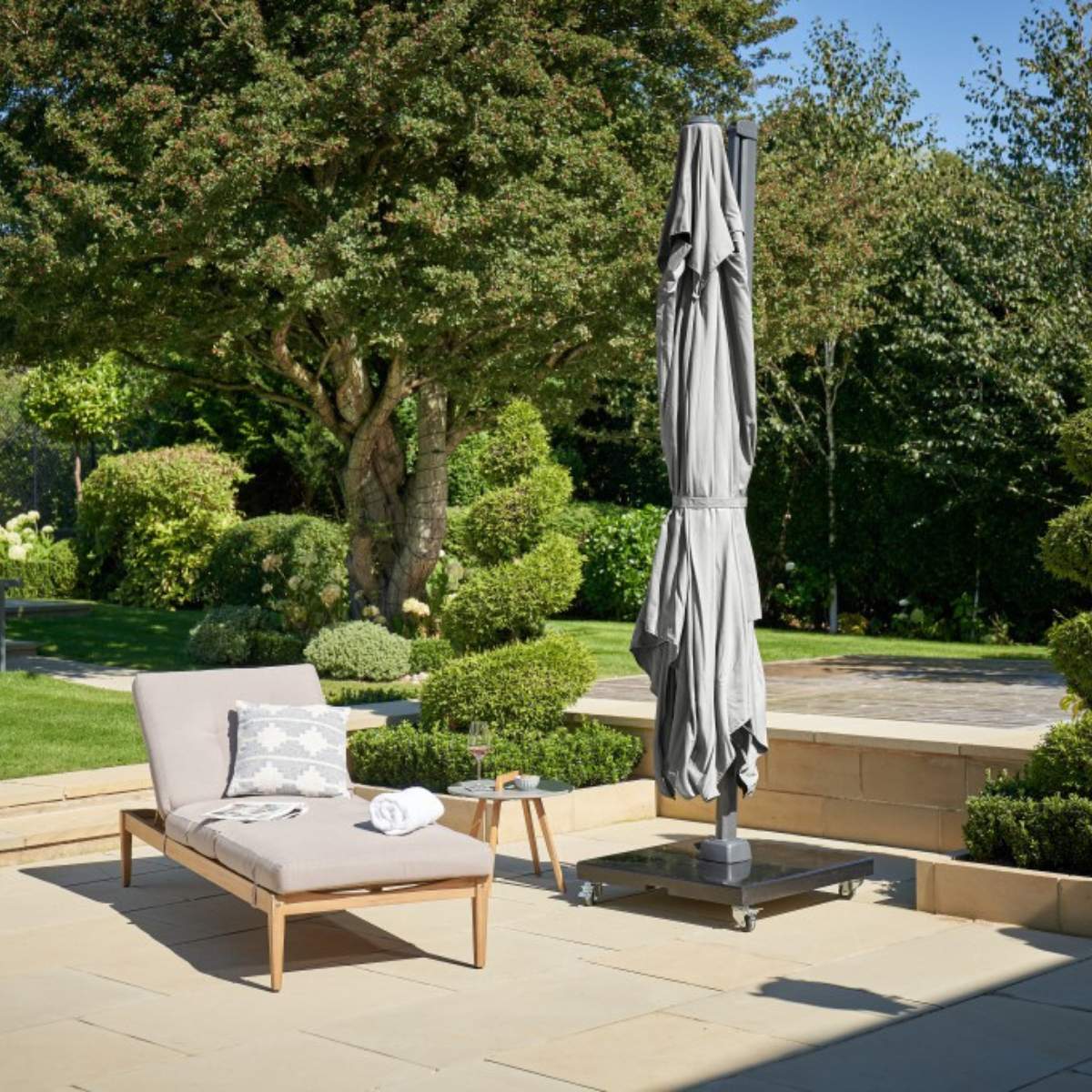 Beau&Co Challenger Telescopic T1 3.5m Square Manhattan Grey Parasol