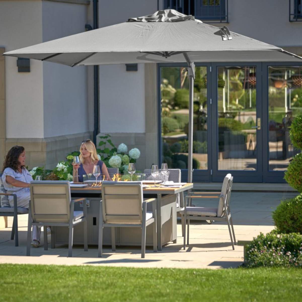 Beau&Co Challenger Telescopic T1 3.5m Square Manhattan Grey Parasol