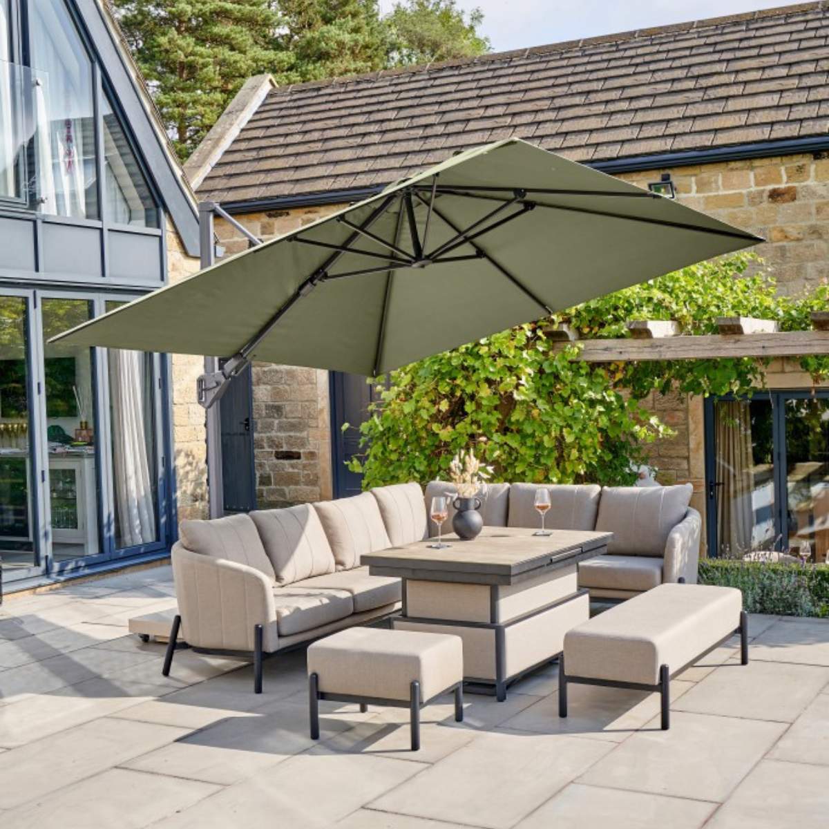 Beau&Co Challenger T2 3m Square Premium Lush Green Free Arm Parasol