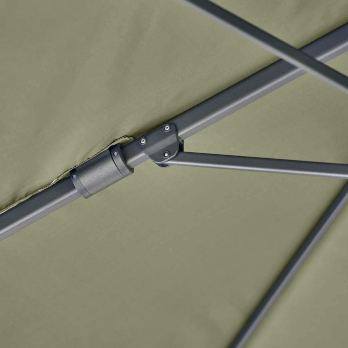 Beau&Co Challenger T2 3m Square Premium Lush Green Free Arm Parasol