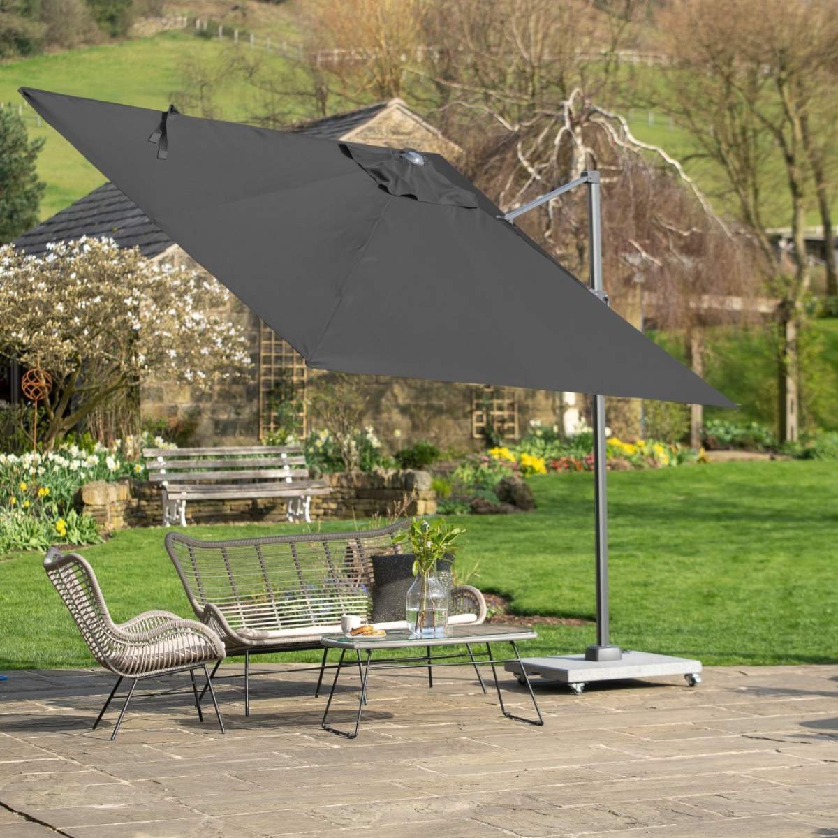 Beau&Co Voyager T2 2.7m Square Anthracite Free Arm Parasol