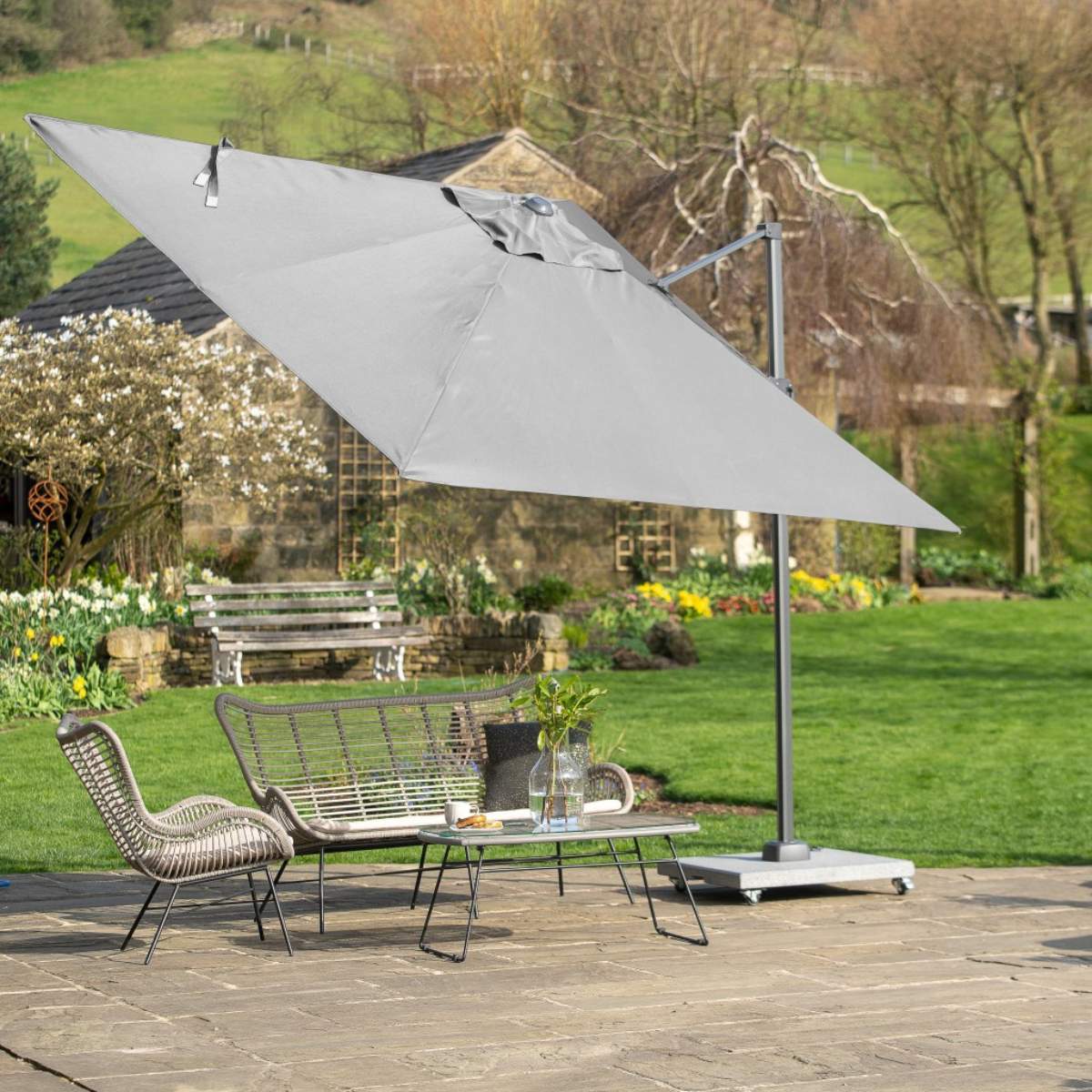 Beau&Co Voyager T2 2.7m Square Luna Grey Free Arm Parasol
