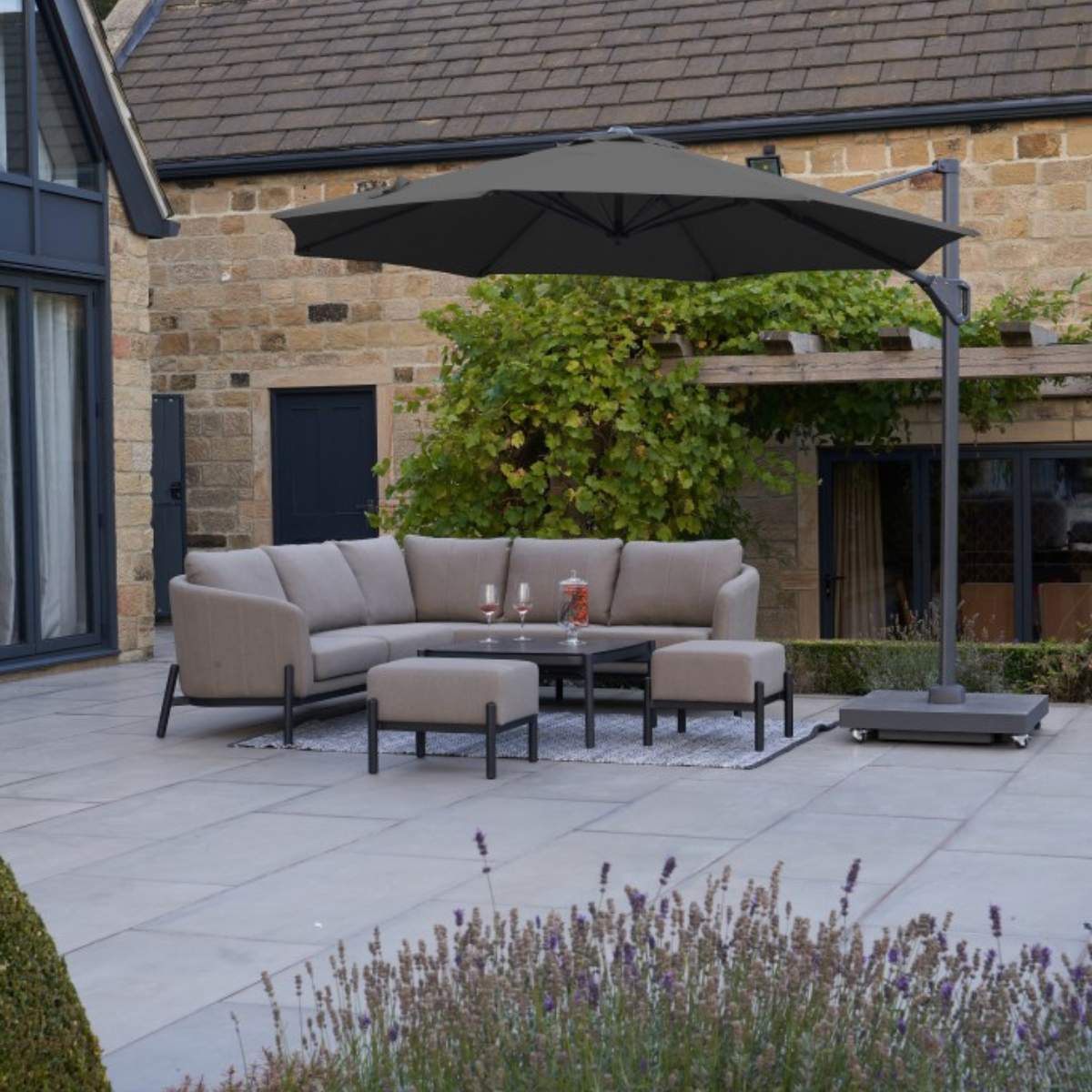 Beau&Co Voyager T1 3m Round Anthracite Free Arm Parasol