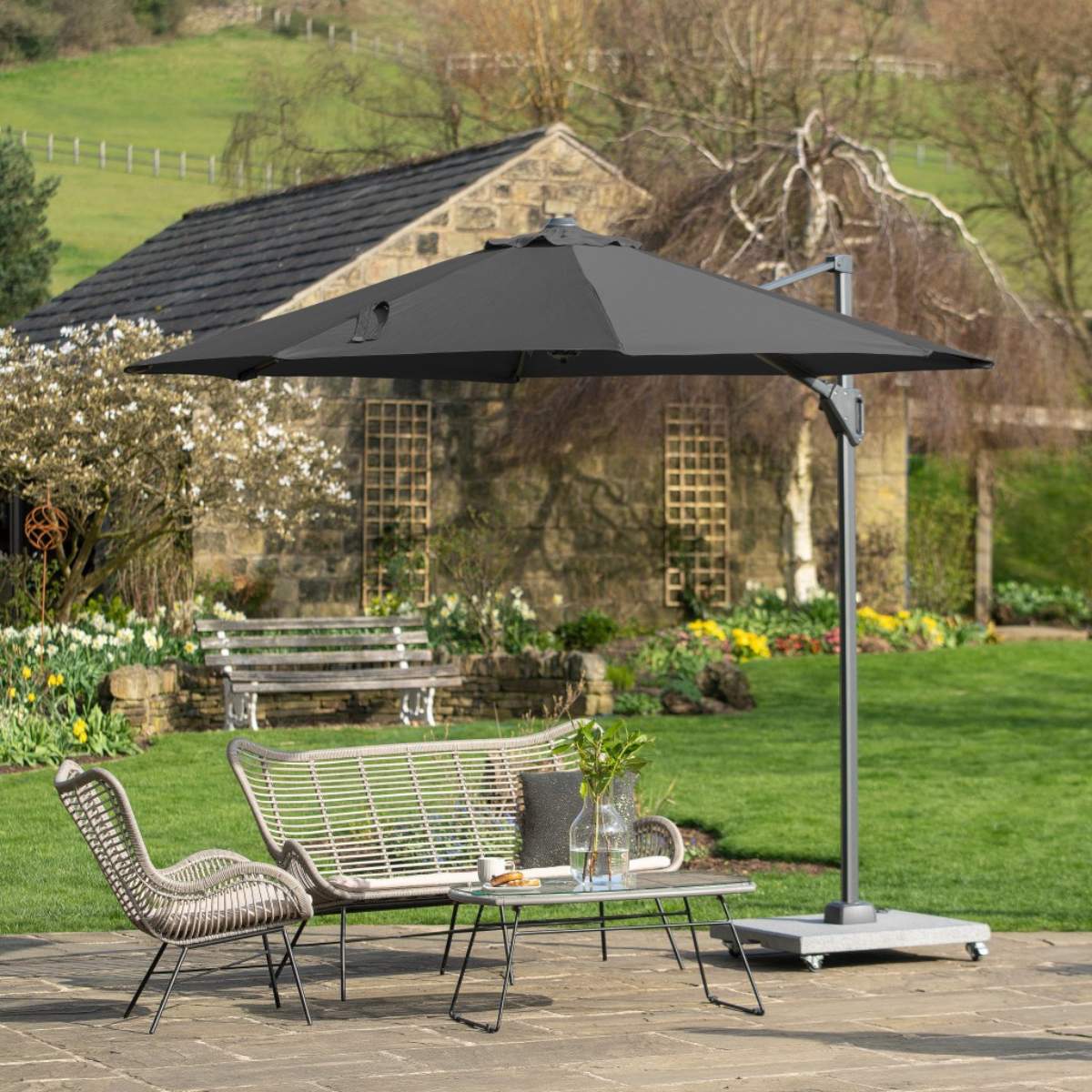Beau&Co Voyager T1 3m Round Anthracite Free Arm Parasol