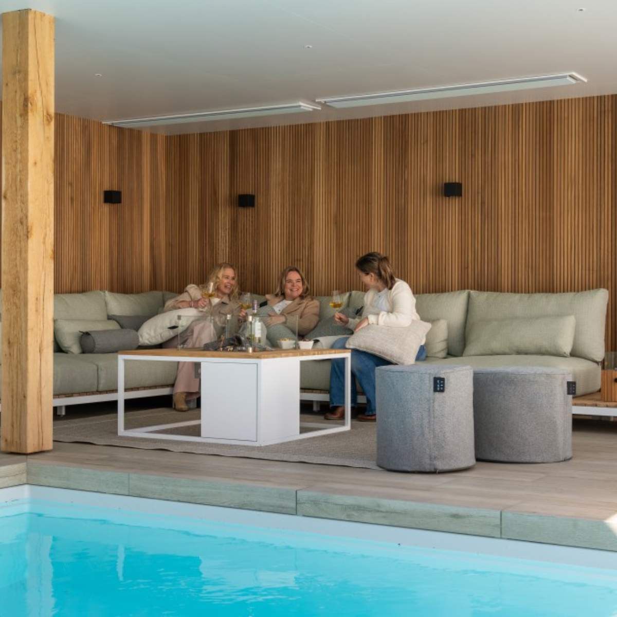 Beau&Co Cosiloft 100 White and Teak Fire Pit Table