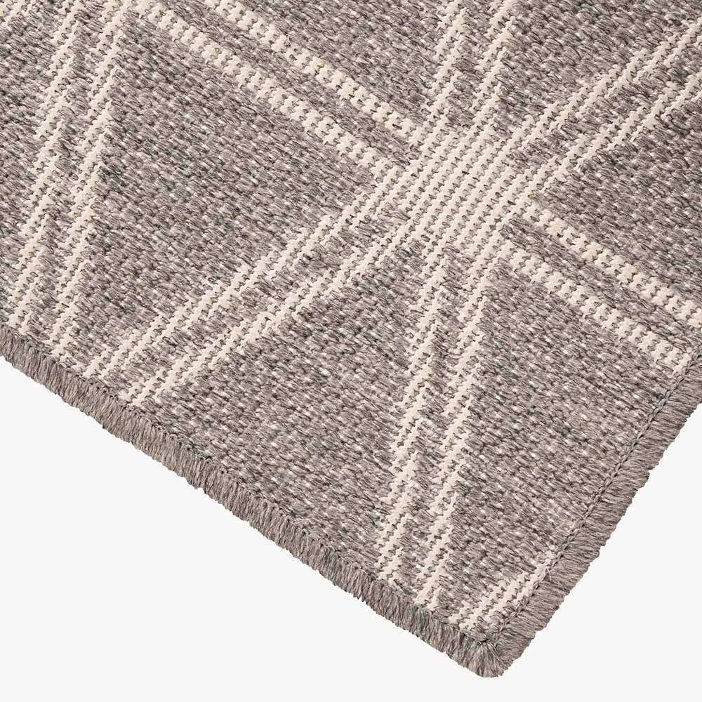 Beau&Co Indoor Outdoor Silver and White Geometric Design Rug