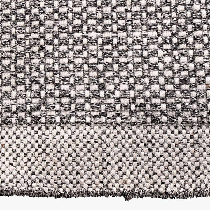 Beau&Co Indoor Outdoor Graphite and White Basket Weave Design Rug