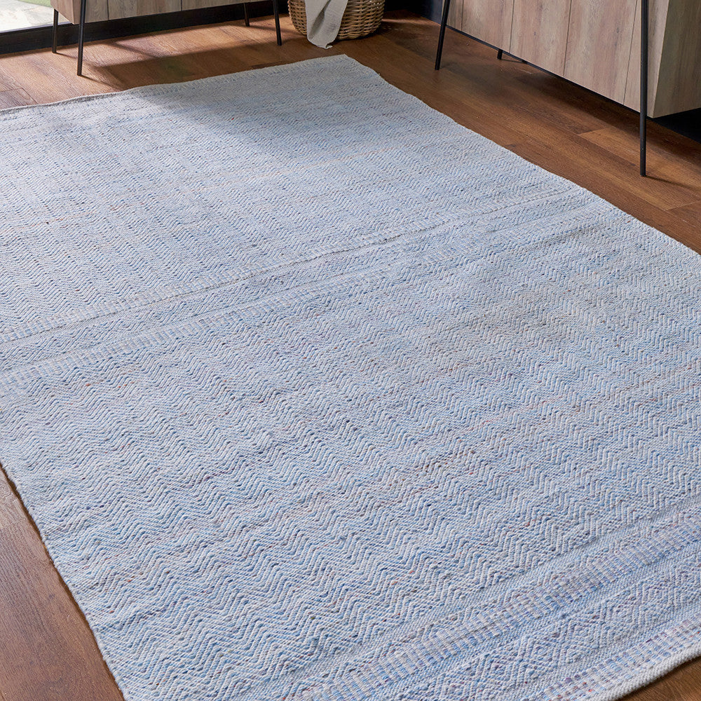 Beau&Co Indoor Outdoor Aqua Blue and White Inca Design Rug