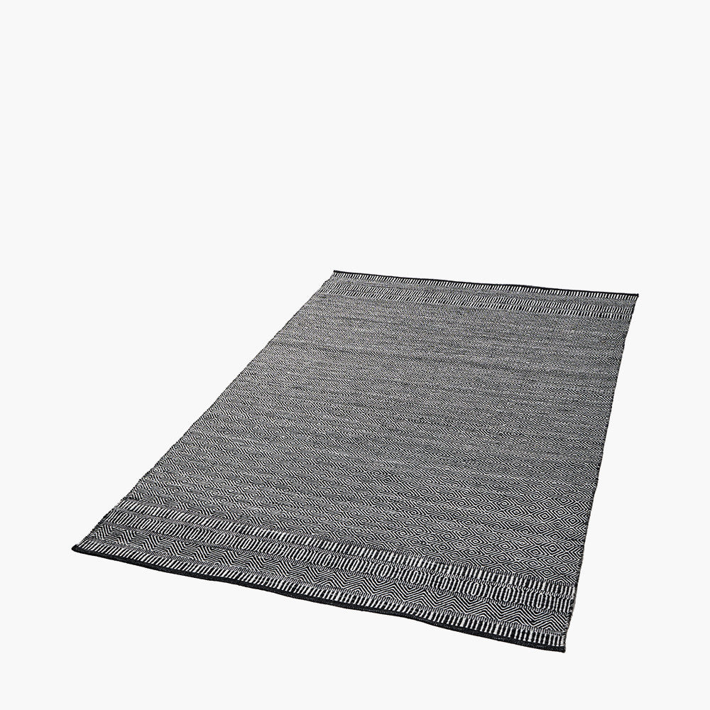 Pacific Lifestyle Indoor Outdoor Black and White Inca Design Rug