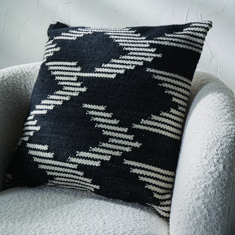 Pacific Lifestyle Indoor Outdoor Black and White Chevron Design Scatter Cushion