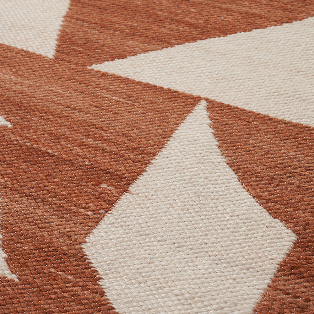 Pacific Lifestyle Indoor Outdoor Terracotta and Ivory Geometric Design Rug Large