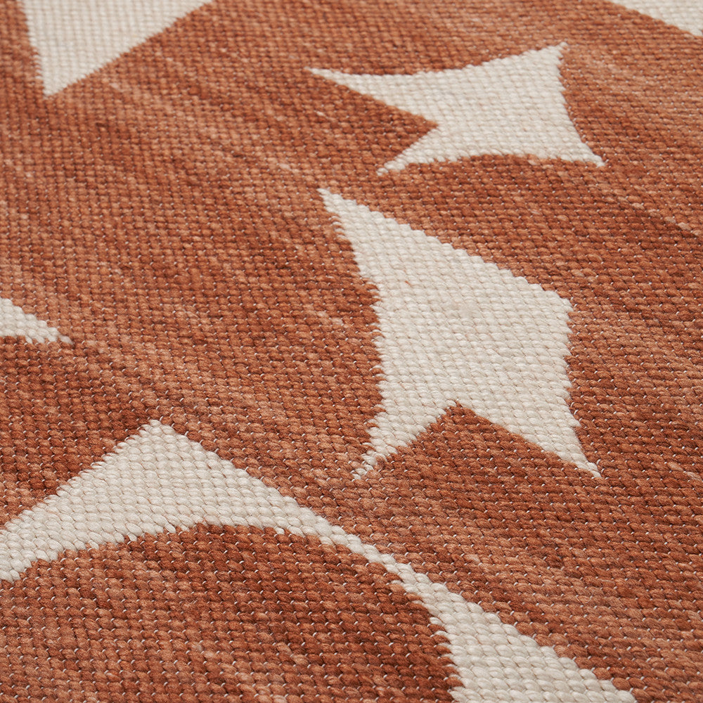 Pacific Lifestyle Indoor Outdoor Terracotta and Ivory Geometric Design Rug Large