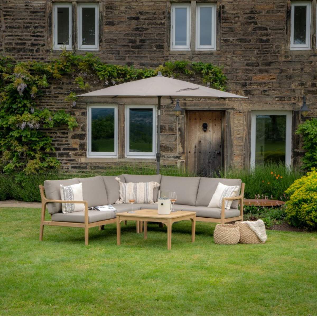 Beau&Co Malta Outdoor Corner Seating Set