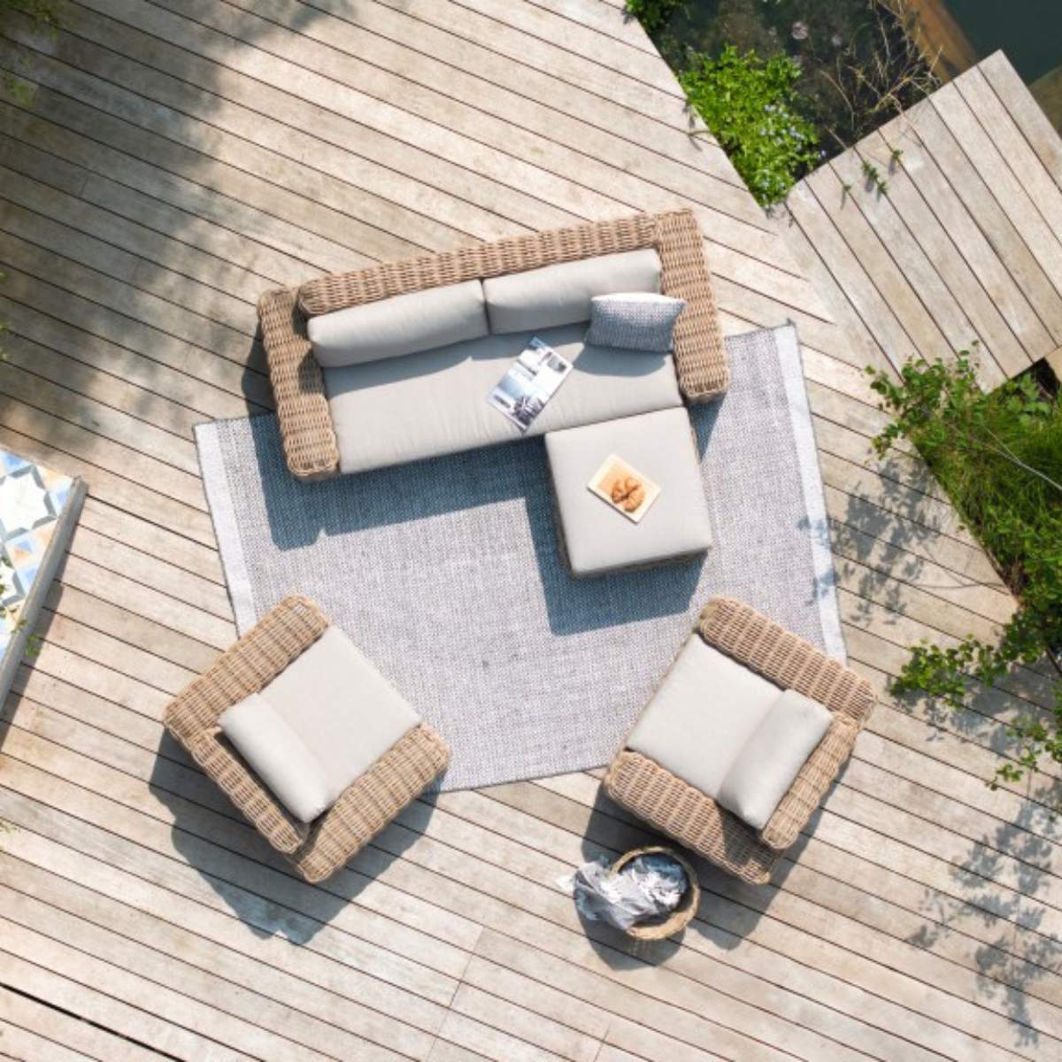 Beau&Co Como Natural Antique Outdoor Seating Set