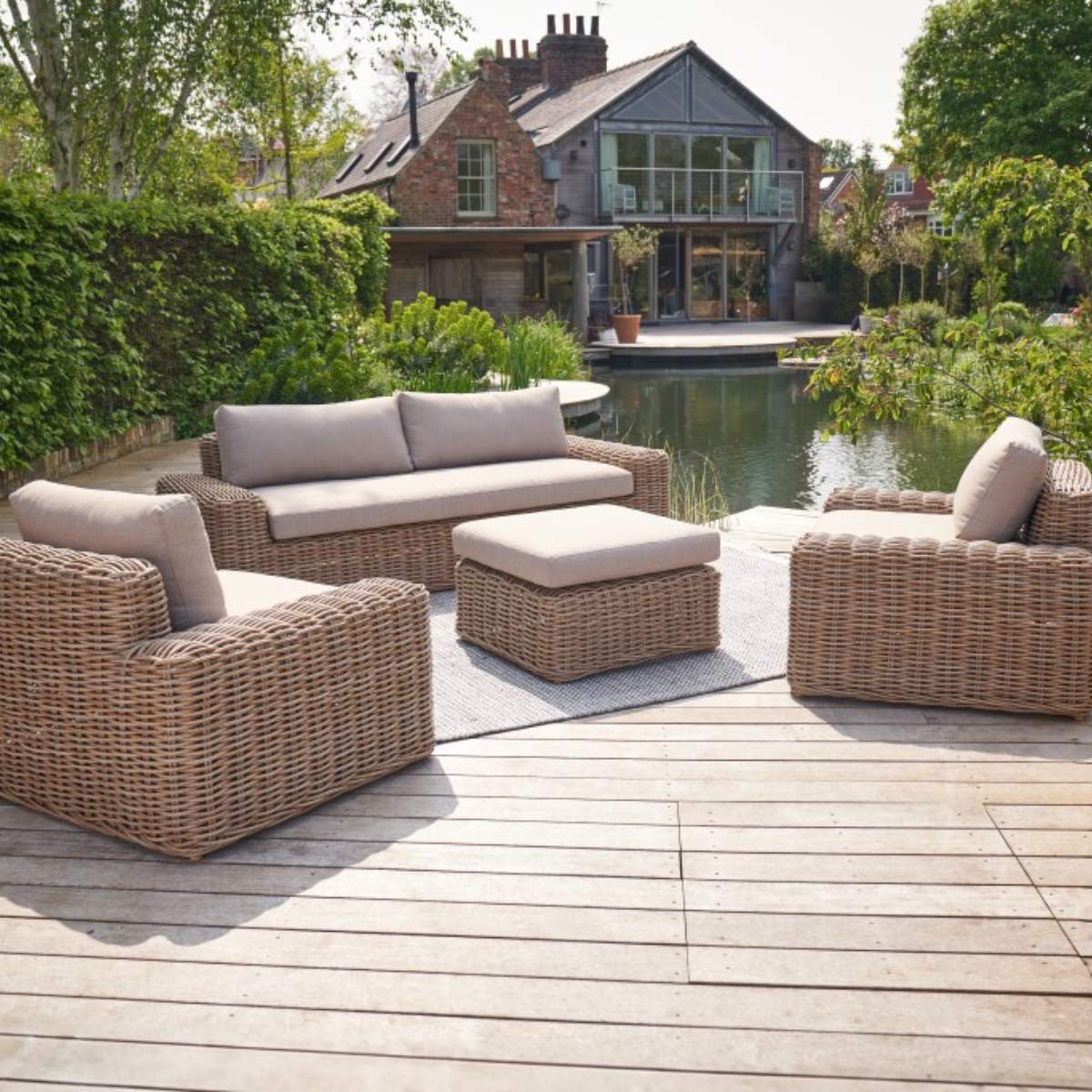 Beau&Co Como Natural Antique Outdoor Seating Set