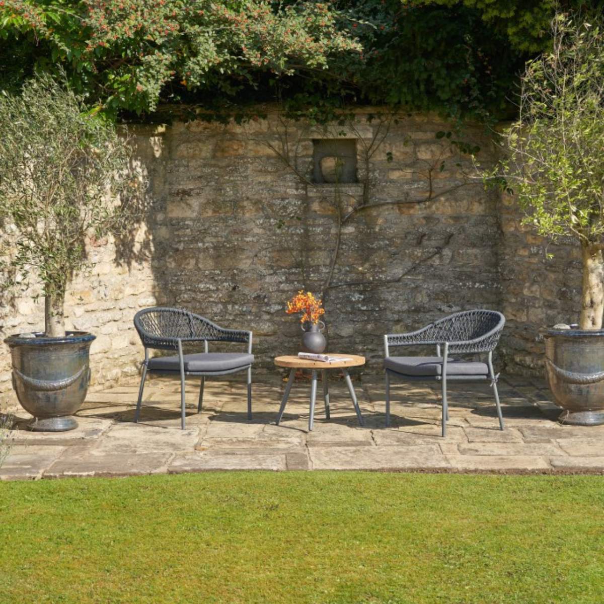 Beau&Co Bazel Outdoor Bistro Set