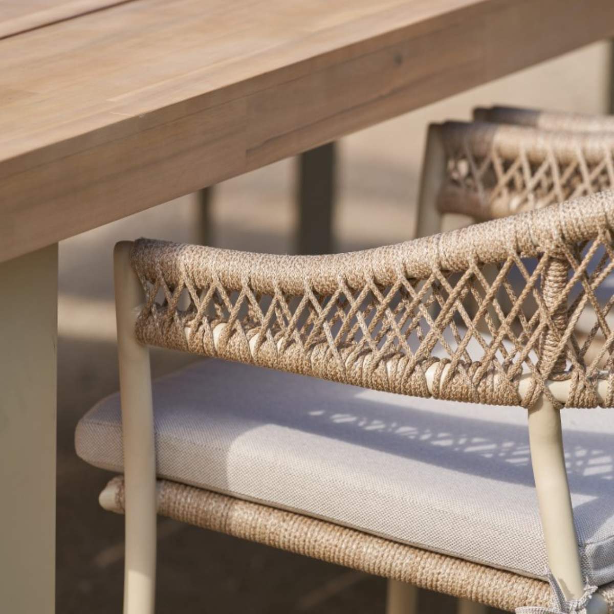 Beau&Co Osaka Latte Outdoor 6 Seater Dining Set