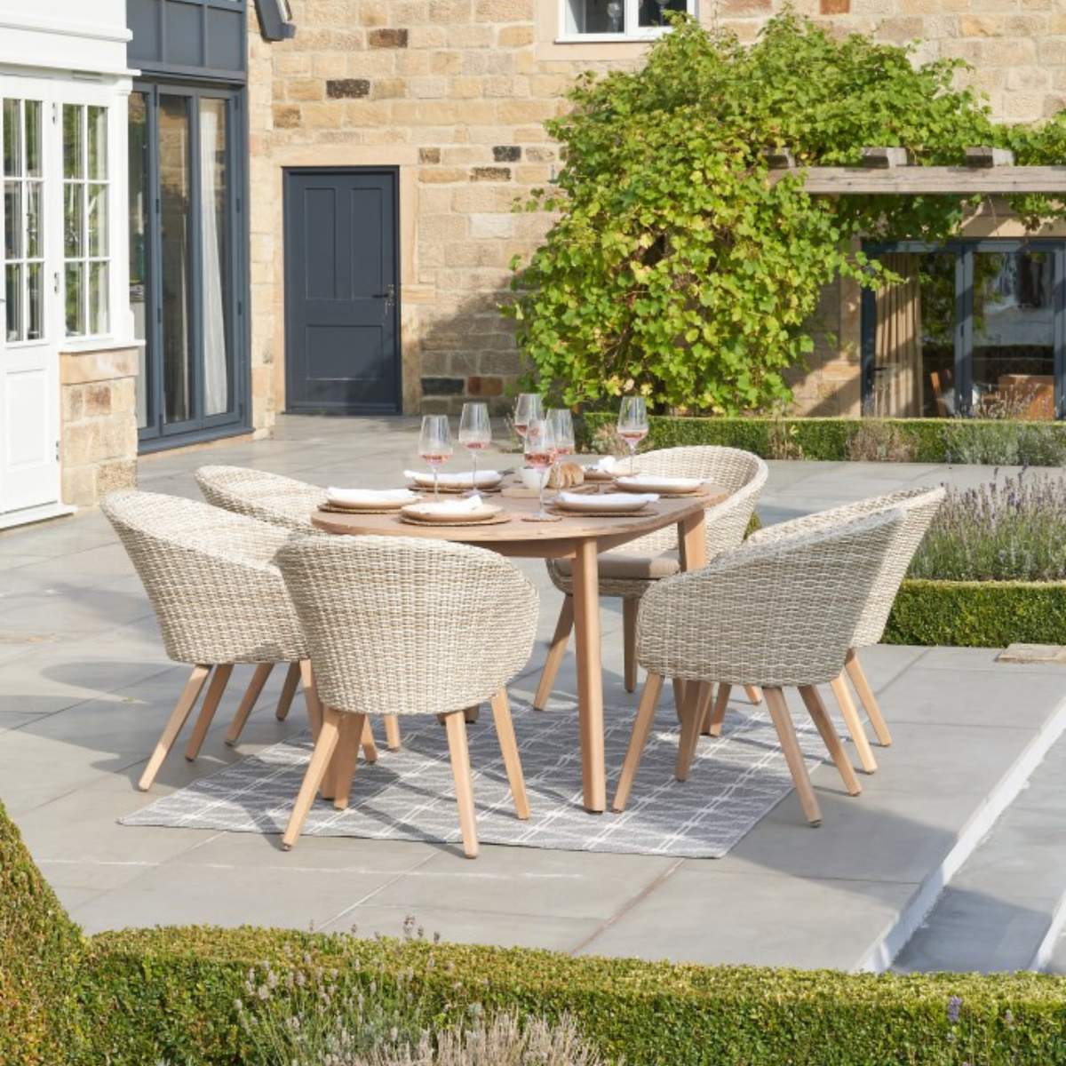 Beau&Co Cabon Outdoor 6 Seater Dining Set