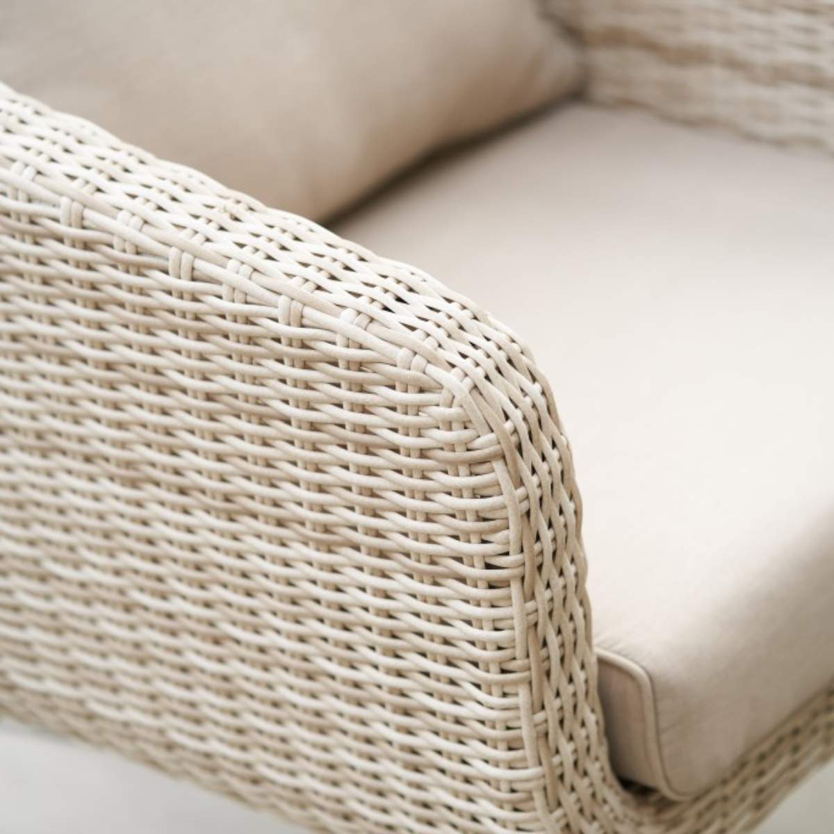 Beau&Co Cabon Outdoor Seating Set