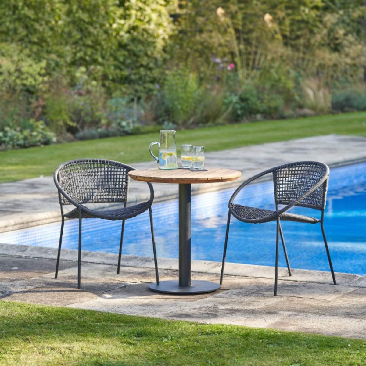 Beau&Co Dakota Black Outdoor Bistro Set