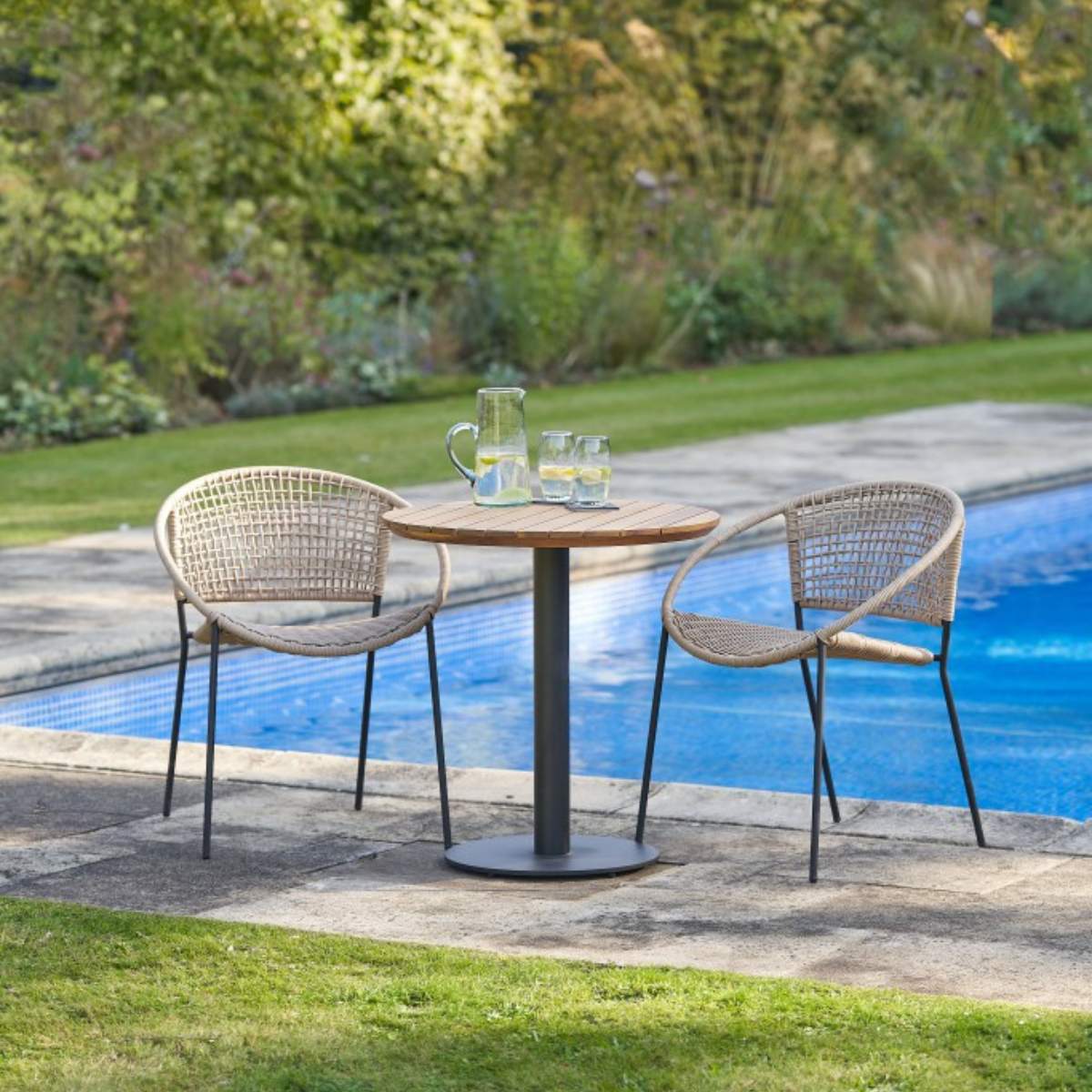 Beau&Co Dakota Natural Wheat Outdoor Bistro Set