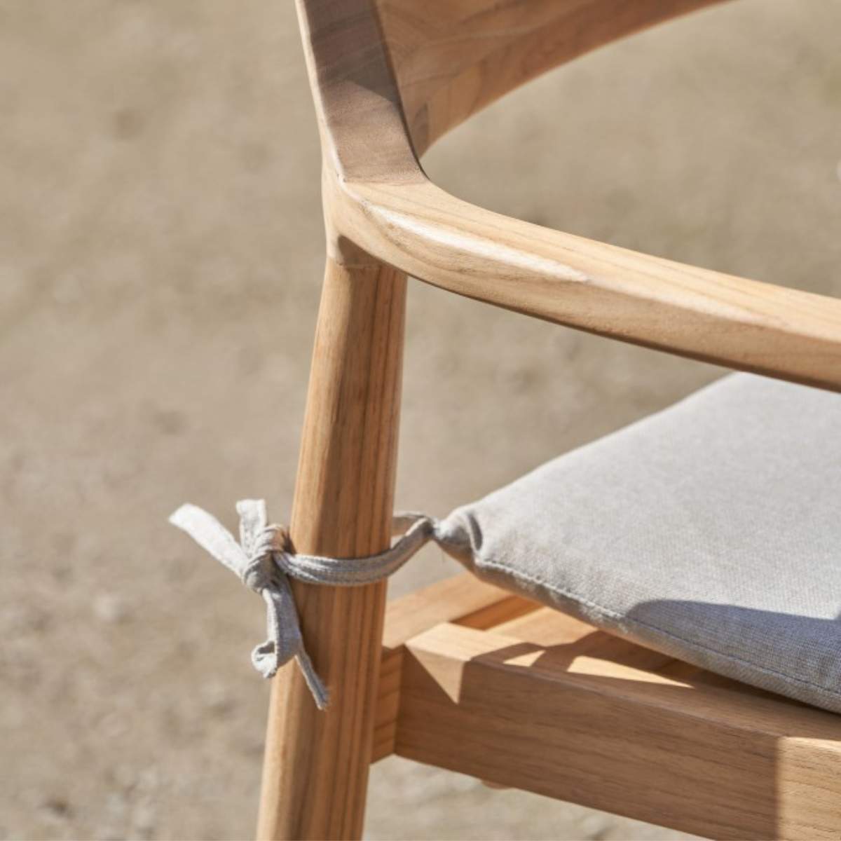 Beau&Co Reuleaux / Salita Outdoor 6 Seater Dining Set