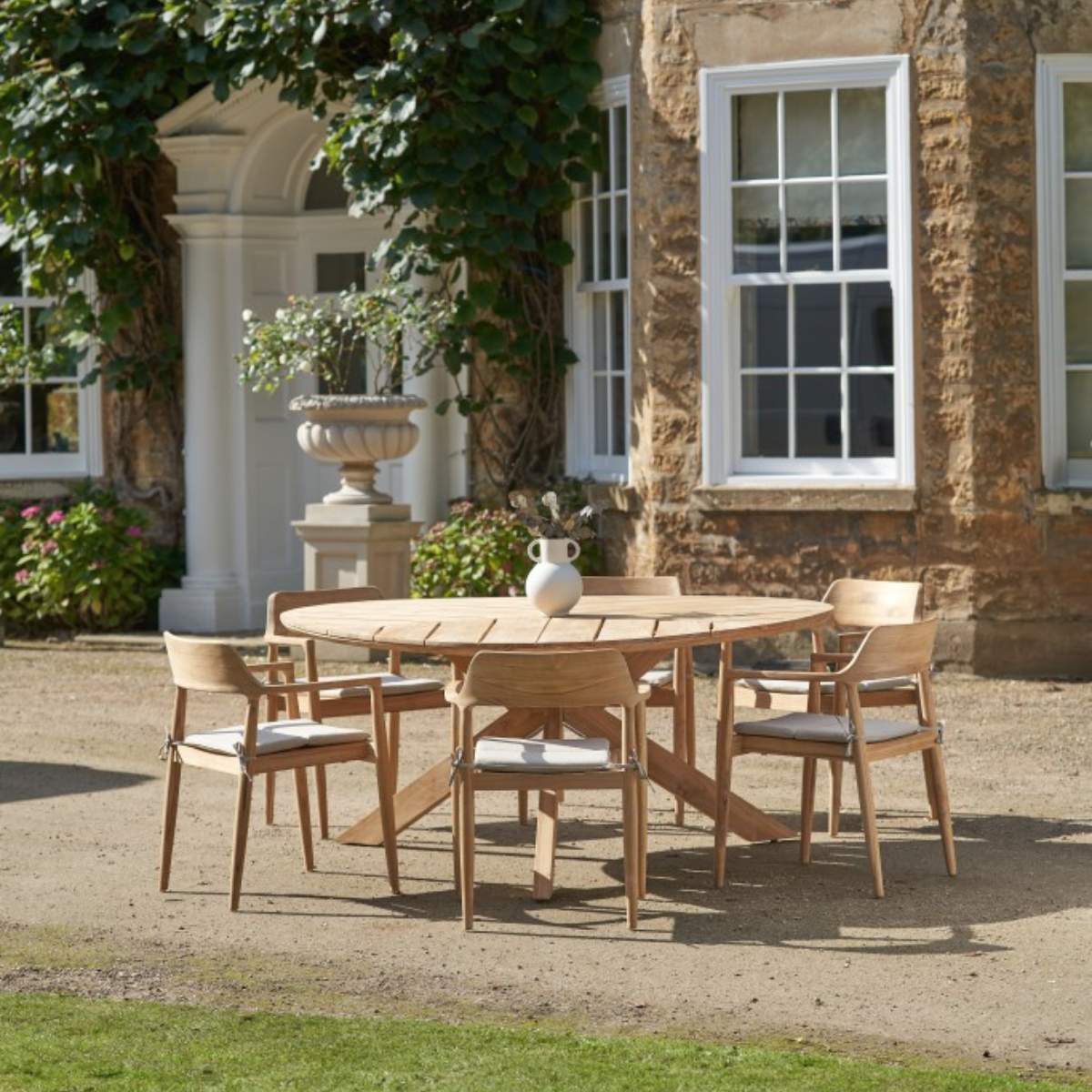 Beau&Co Reuleaux / Salita Outdoor 6 Seater Dining Set