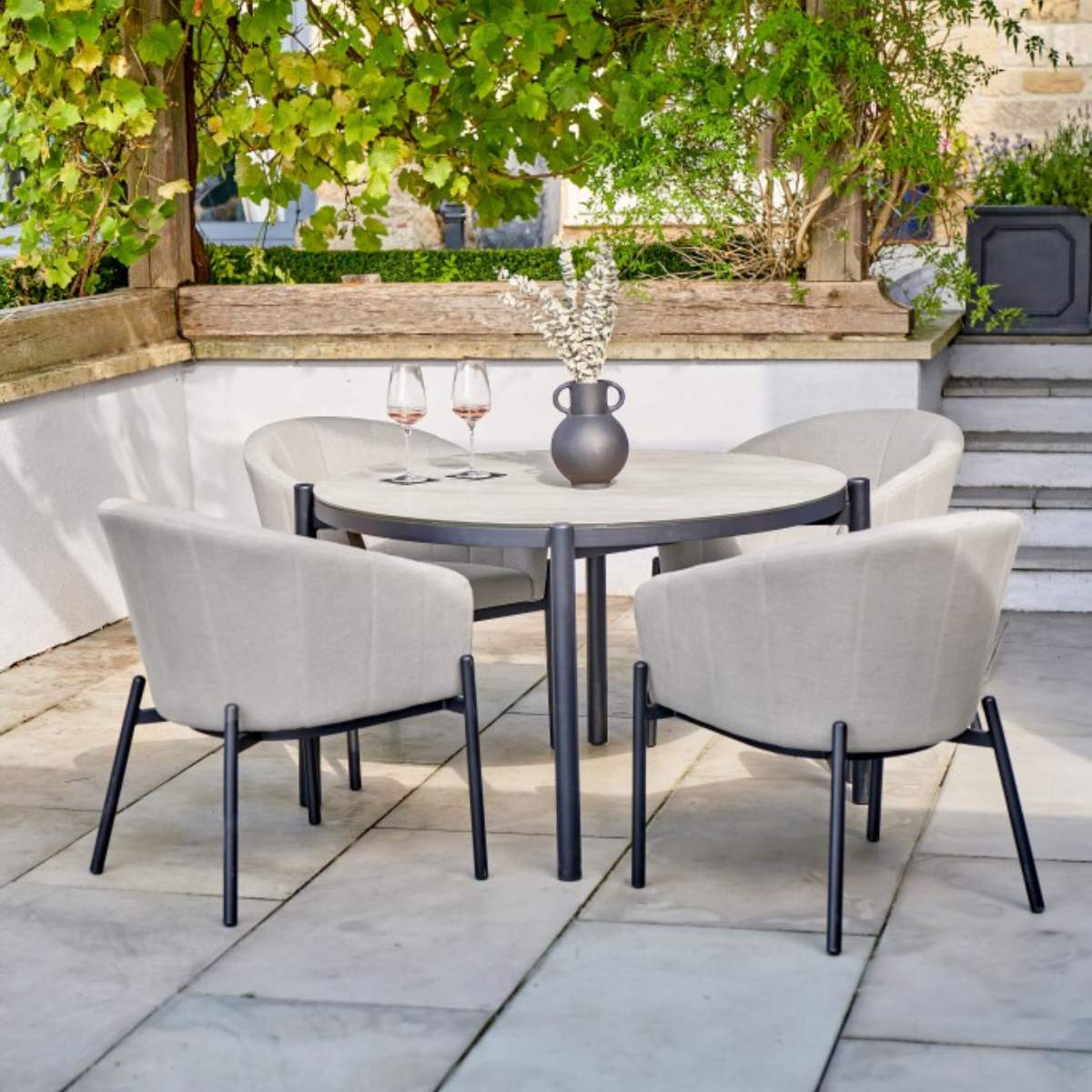 Beau&Co Nevada Putty Outdoor 4 Seater Round Dining Set