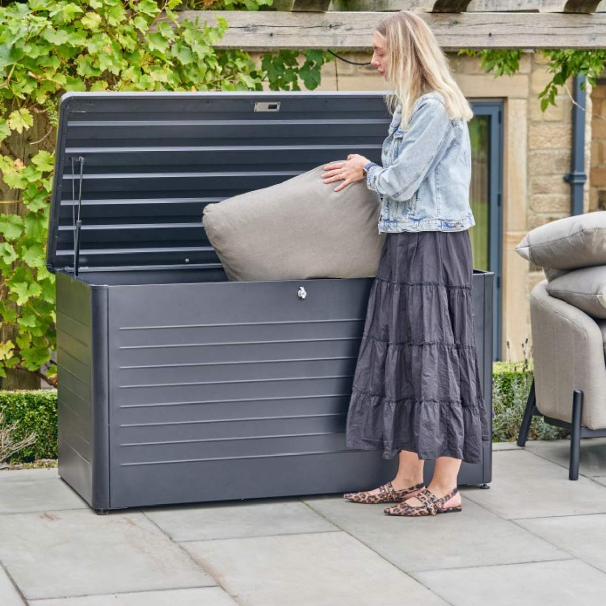 Pacific Lifestyle Rhode Island Large Galvanised Steel Cushion Box Anthracite