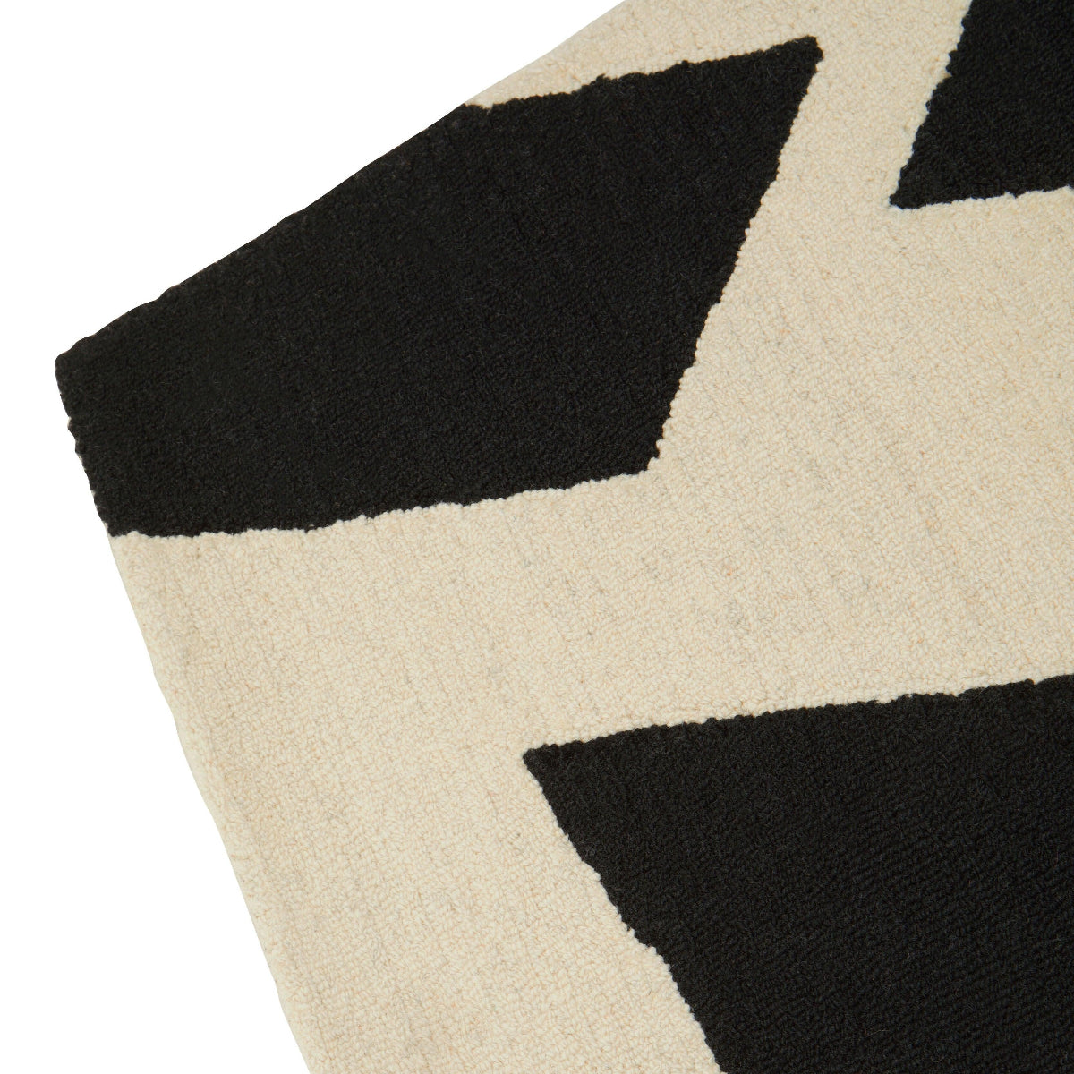 Beaumonde Home Bosie Milana Small Black And White Geometric Rug 4