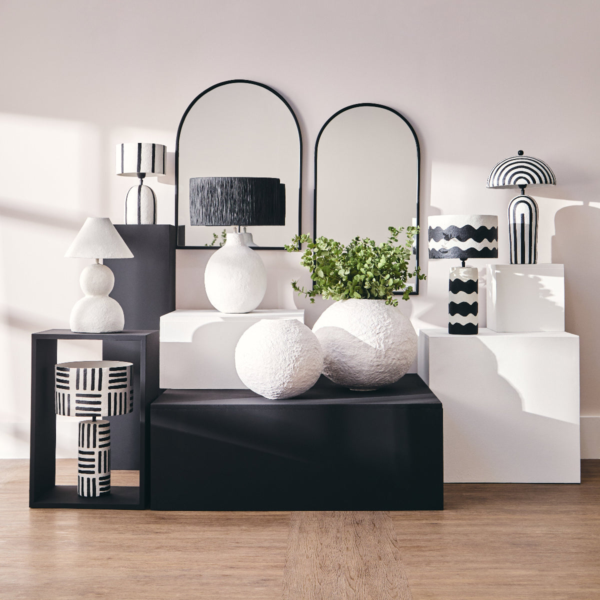 Beaumonde Home Carta 61Cm White Papier Mache Table Lamp With Black Raffia Shade 2