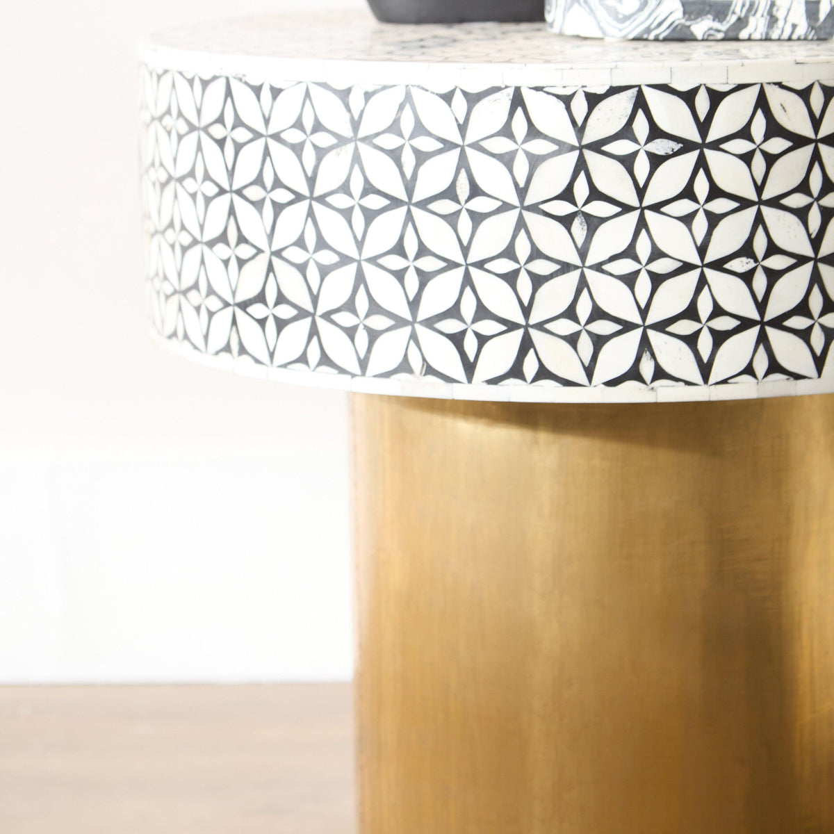 Beaumonde Home Fusion Round Side Table 2