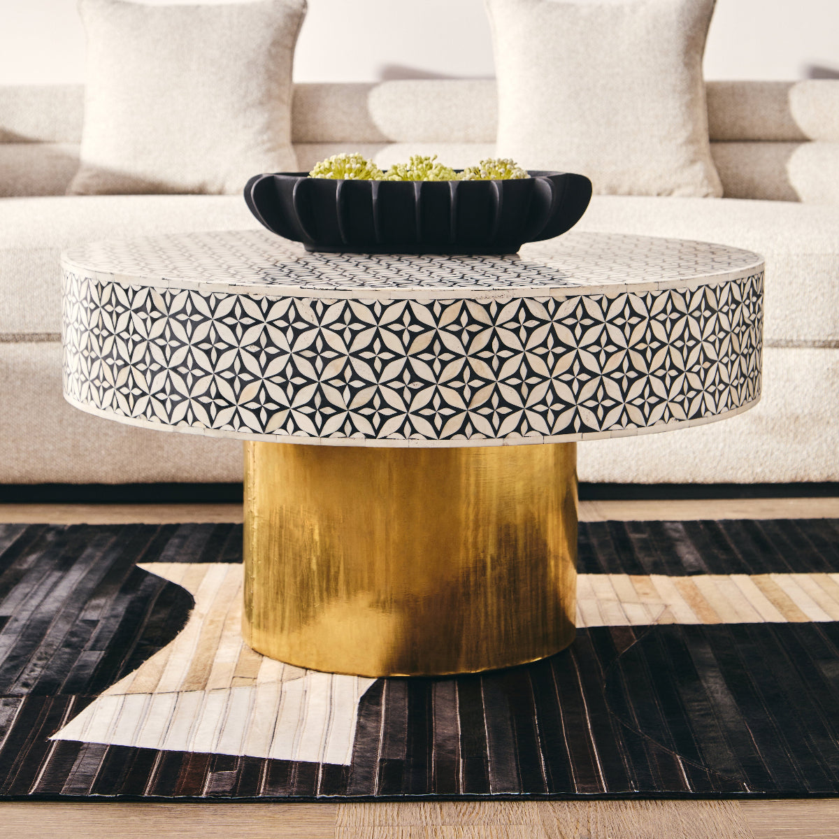 Beaumonde Home Fusion Round Coffee Table With Gold Base 4
