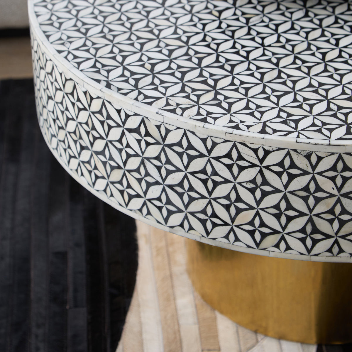 Beaumonde Home Fusion Round Coffee Table With Gold Base 2