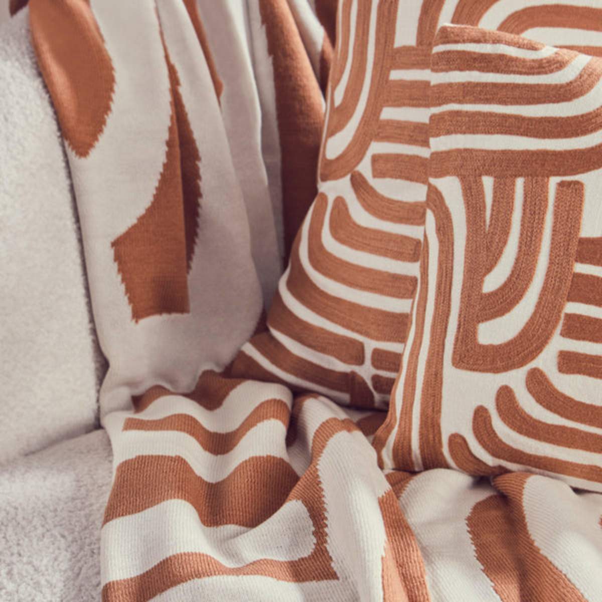 Beaumonde Home Bosie Ozella Natural And Terracotta Throw