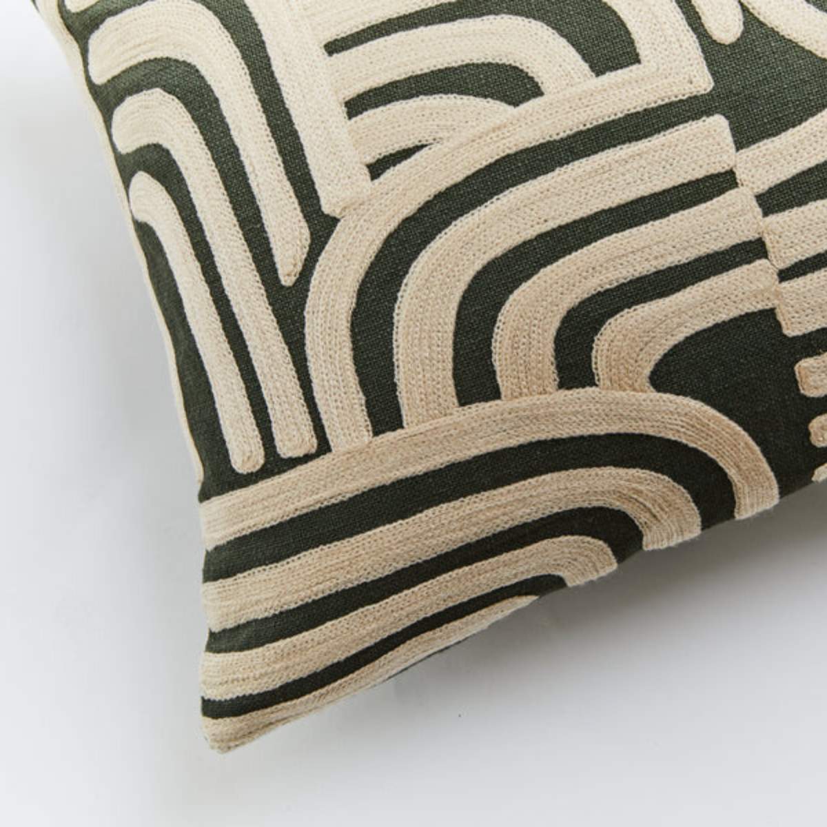 Beaumonde Home Bosie Ozella Natural And Green Rectangular Cushion