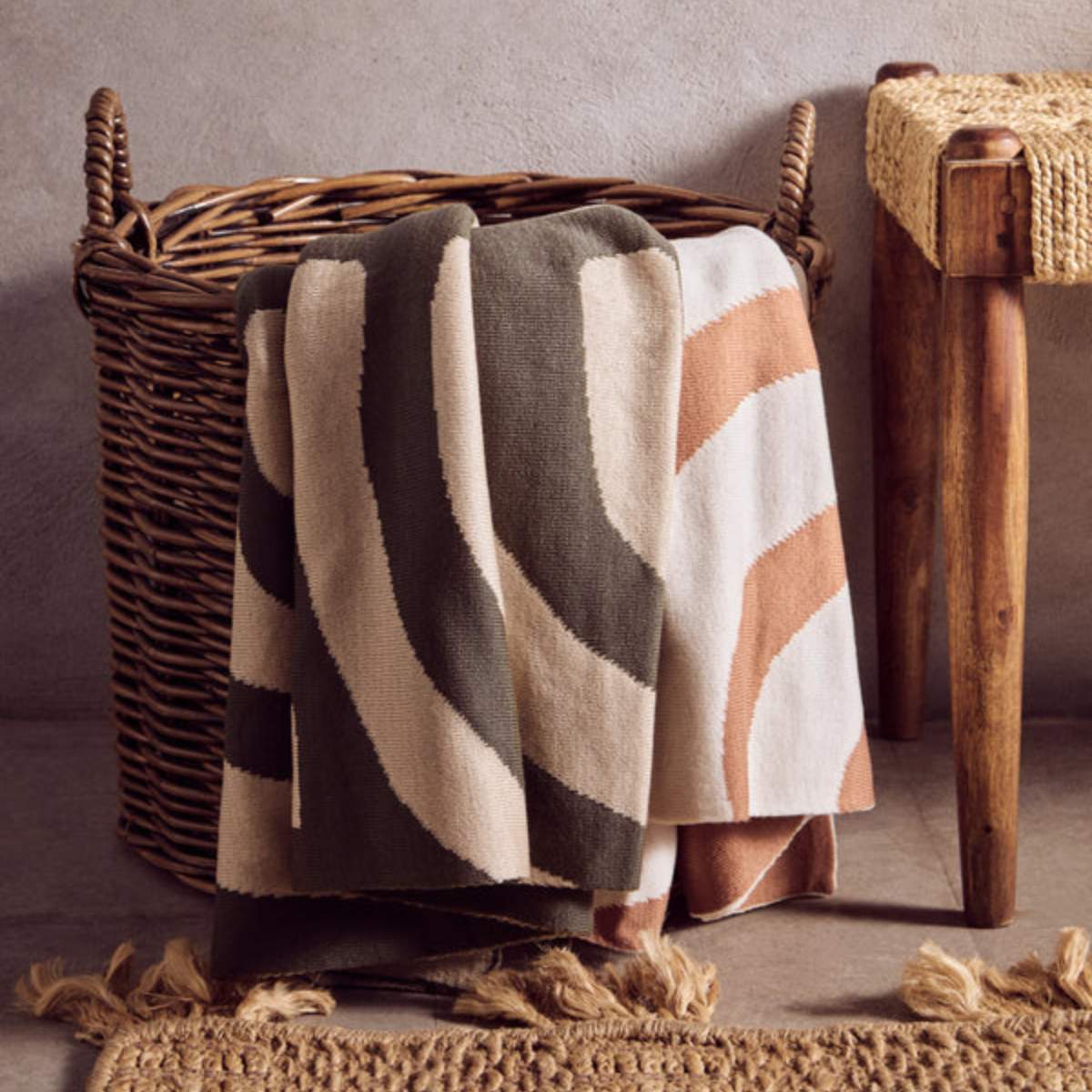 Beaumonde Home Bosie Ozella Natural And Green Throw