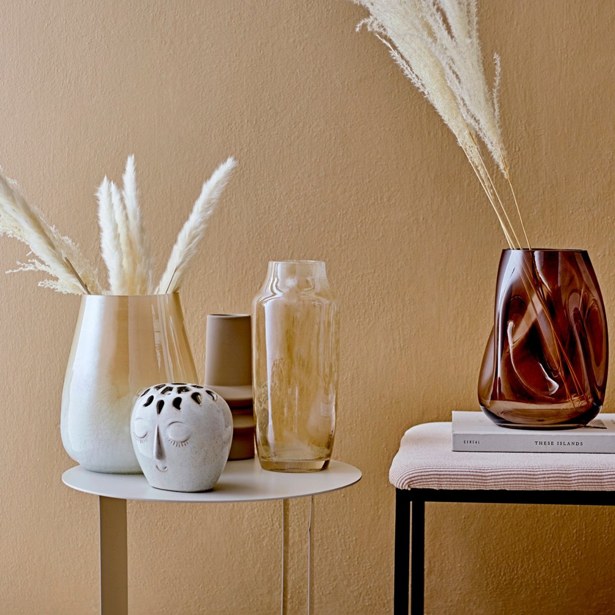 82048973 Bloomingville Isold Vase Lifestyle 2