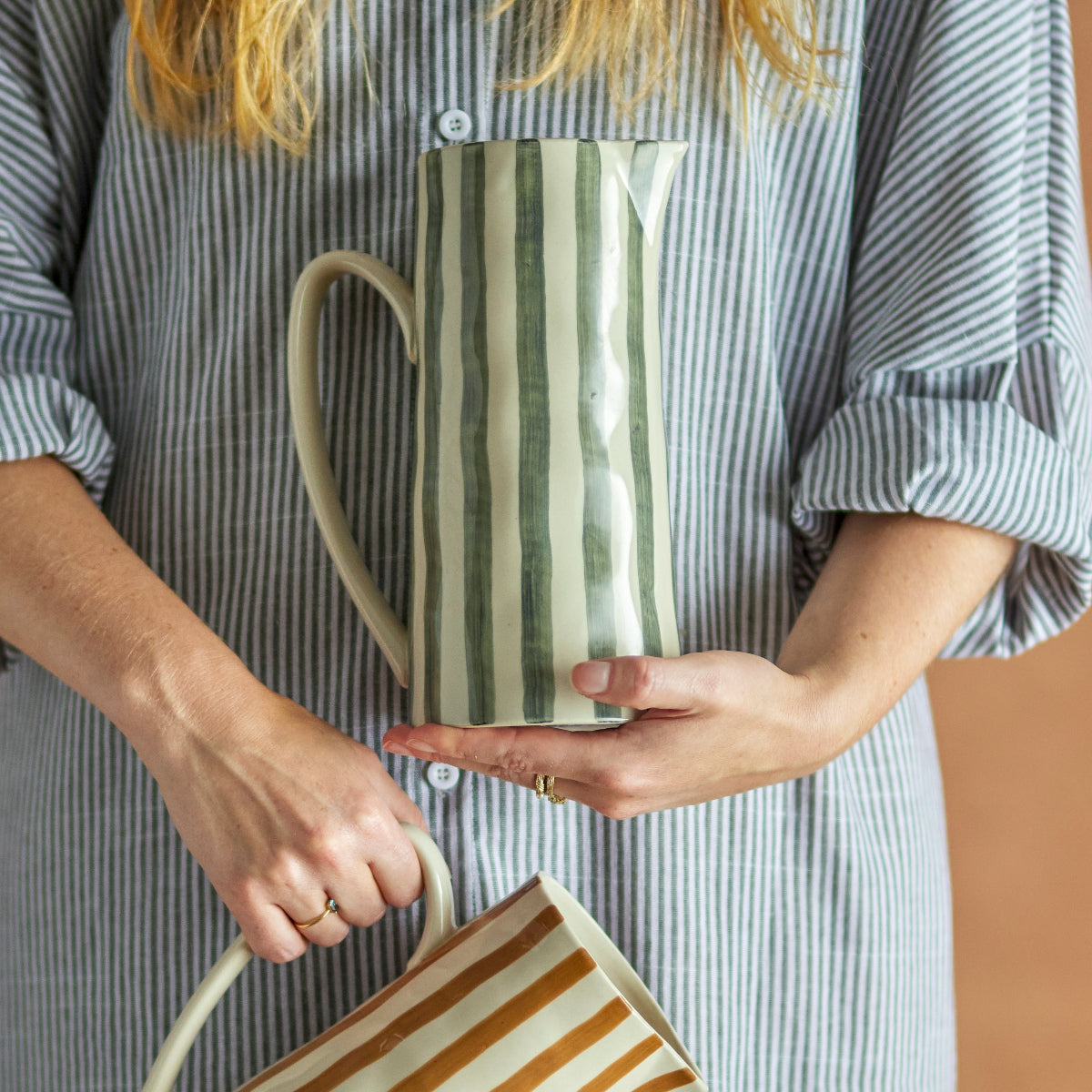 Bloomville Begonia Jug, Green, Stoneware