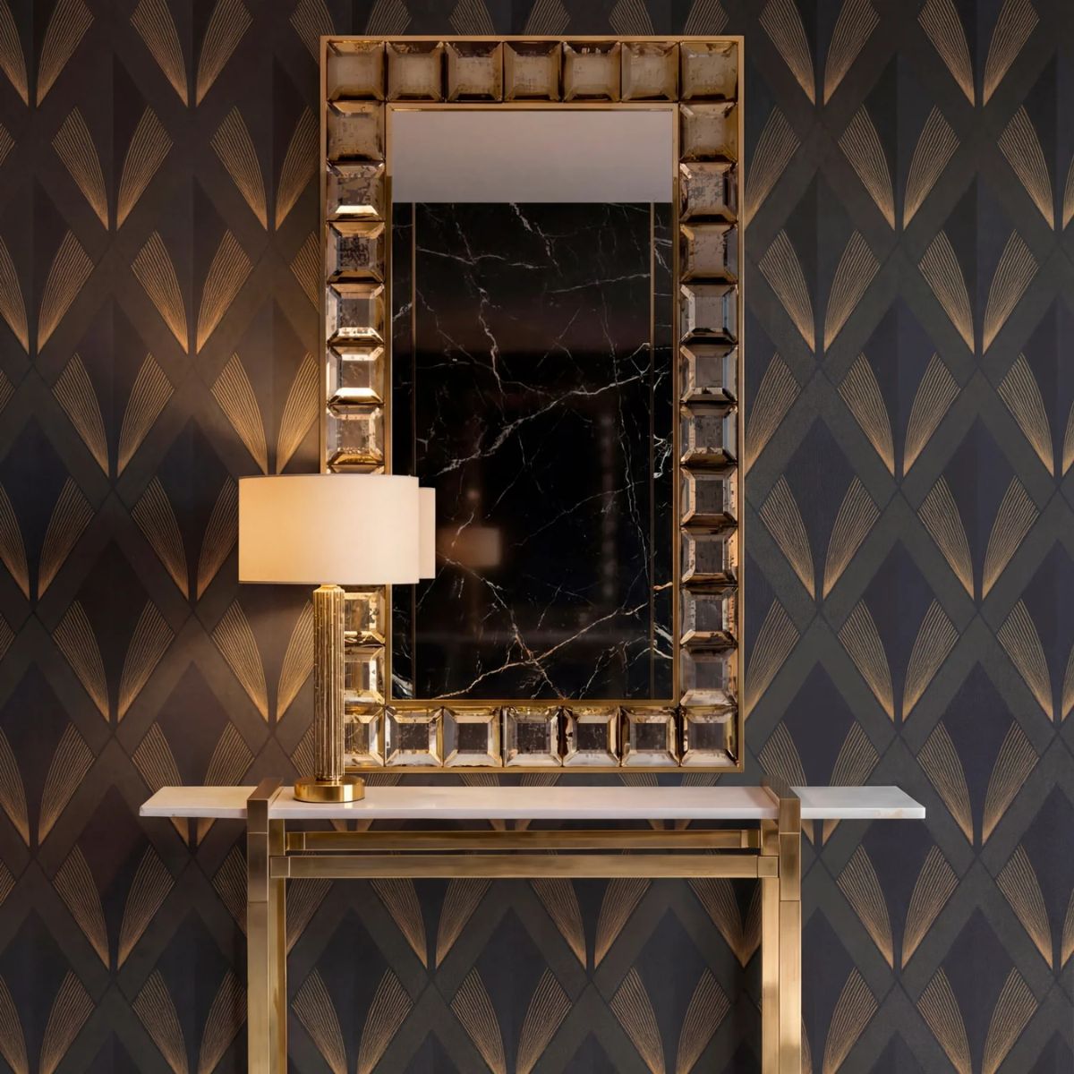 Villari Adamant Medium Mirror