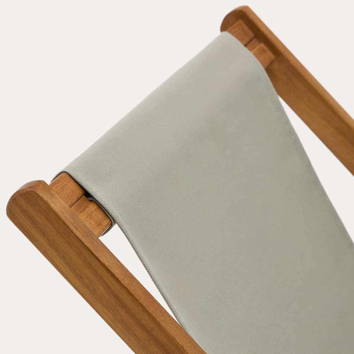 Kave Home Adredna children’s beige outdoor folding hammock made of FSC 100% solid acacia wood