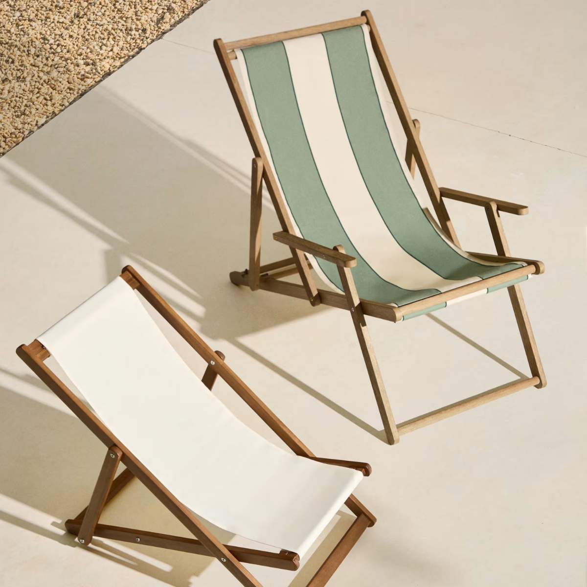 Kave Home Adredna children’s beige outdoor folding hammock made of FSC 100% solid acacia wood