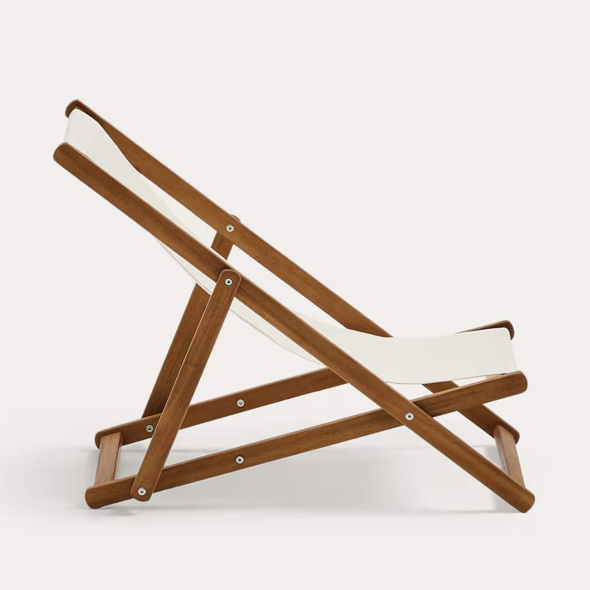 Kave Home Adredna children’s beige outdoor folding hammock made of FSC 100% solid acacia wood