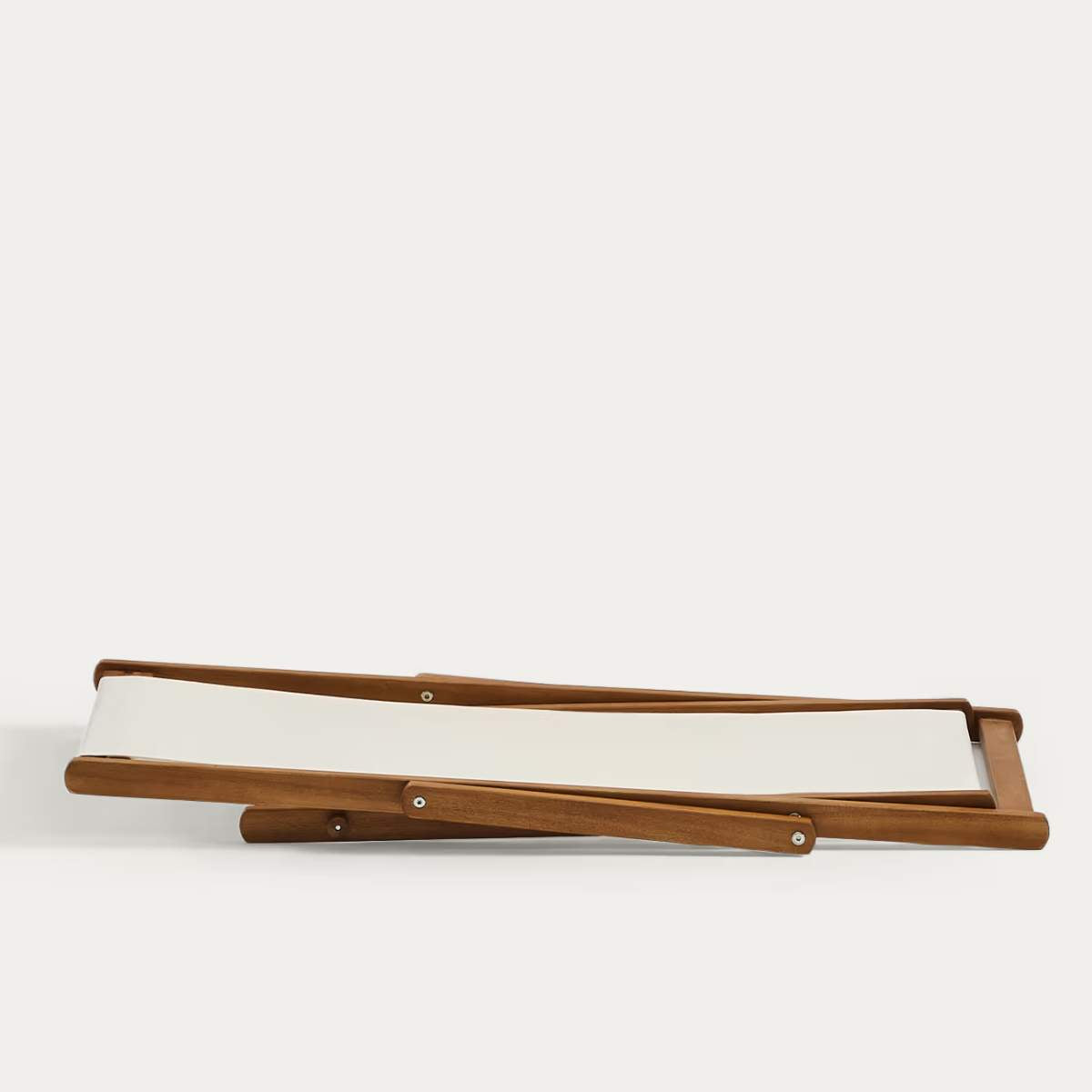 Kave Home Adredna children’s beige outdoor folding hammock made of FSC 100% solid acacia wood