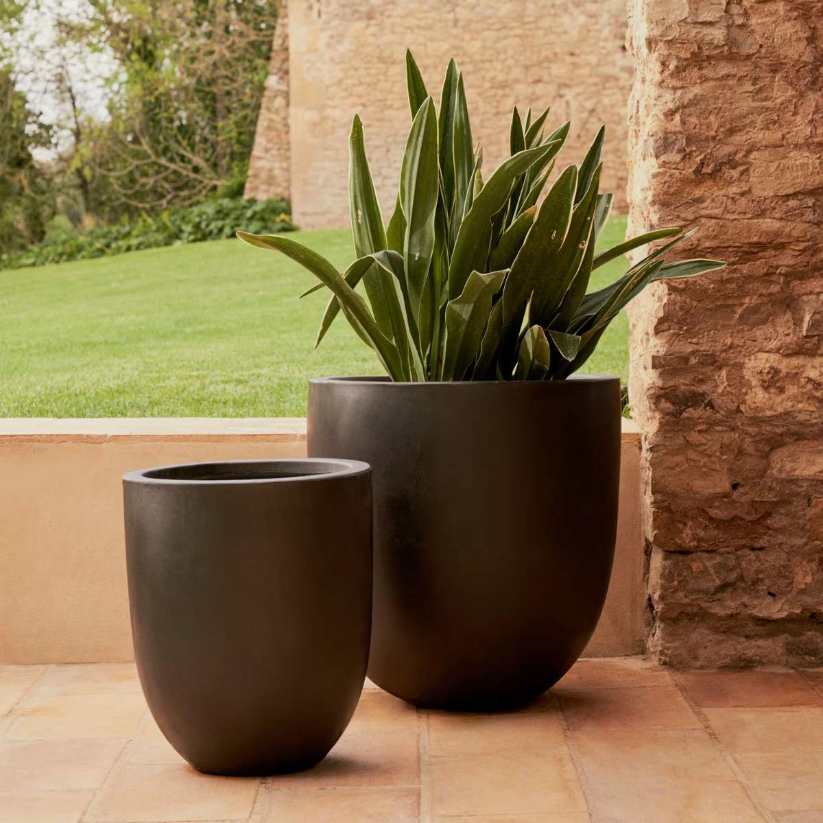 Kave Home Aiguablava plant pot in white cement, Ø 56 cm