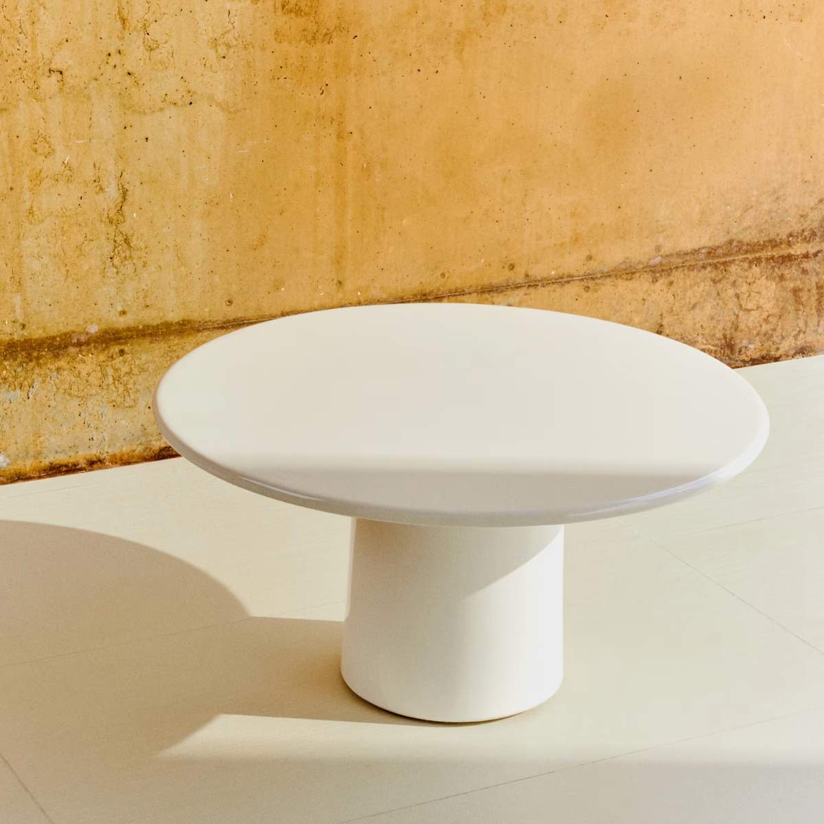 Kave Home Albanella coffee table in cement with glossy green finish Ø85cm